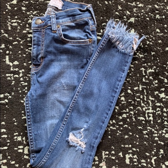 FREE PEOPLE Great Heights Frayed Skinny Jeans - Picture 2 of 4
